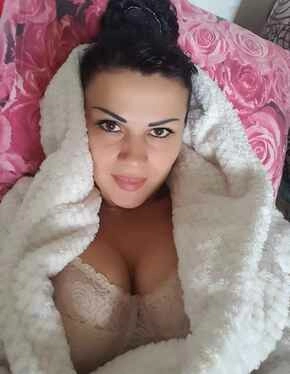 Ella Ella