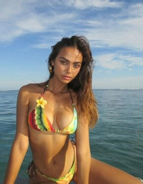 Amina Amina