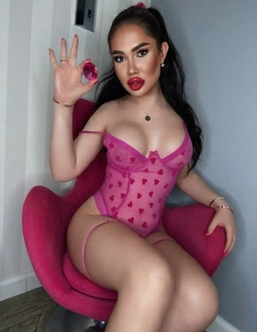 Alexandra (Shemale) Alexandra (Shemale)