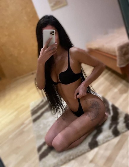 Prostitute Dina  Kiev: +380686006007