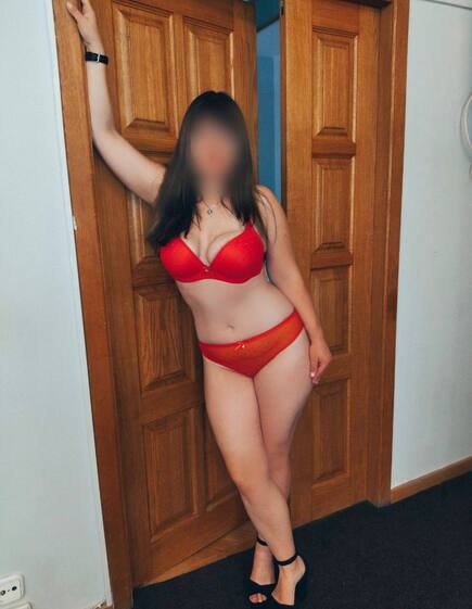 Prostituut Arina  Kiev: +380979736214