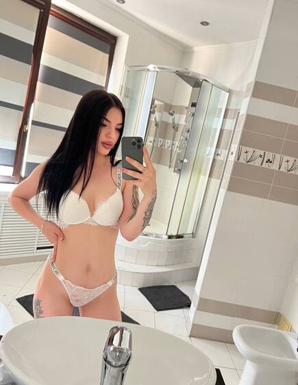 Prostituée Olya  Kiev: +380507656934