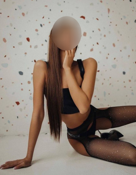 Prostituut Maryana  Odessa: +380684483676