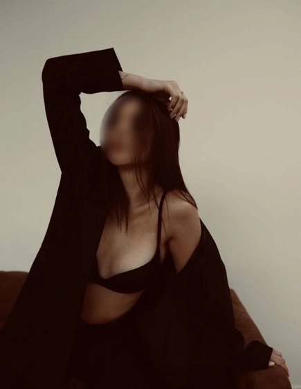 Prostituta Darina  Dnipro: +380660808508